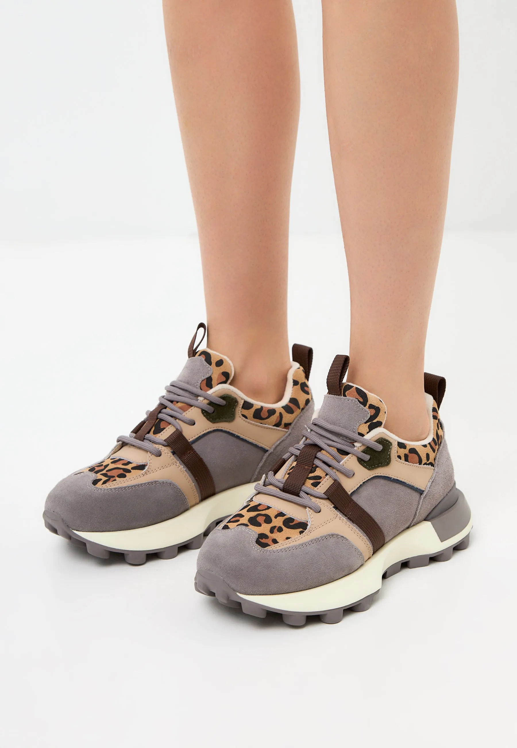 Chunky Platform Sneakers - Beige