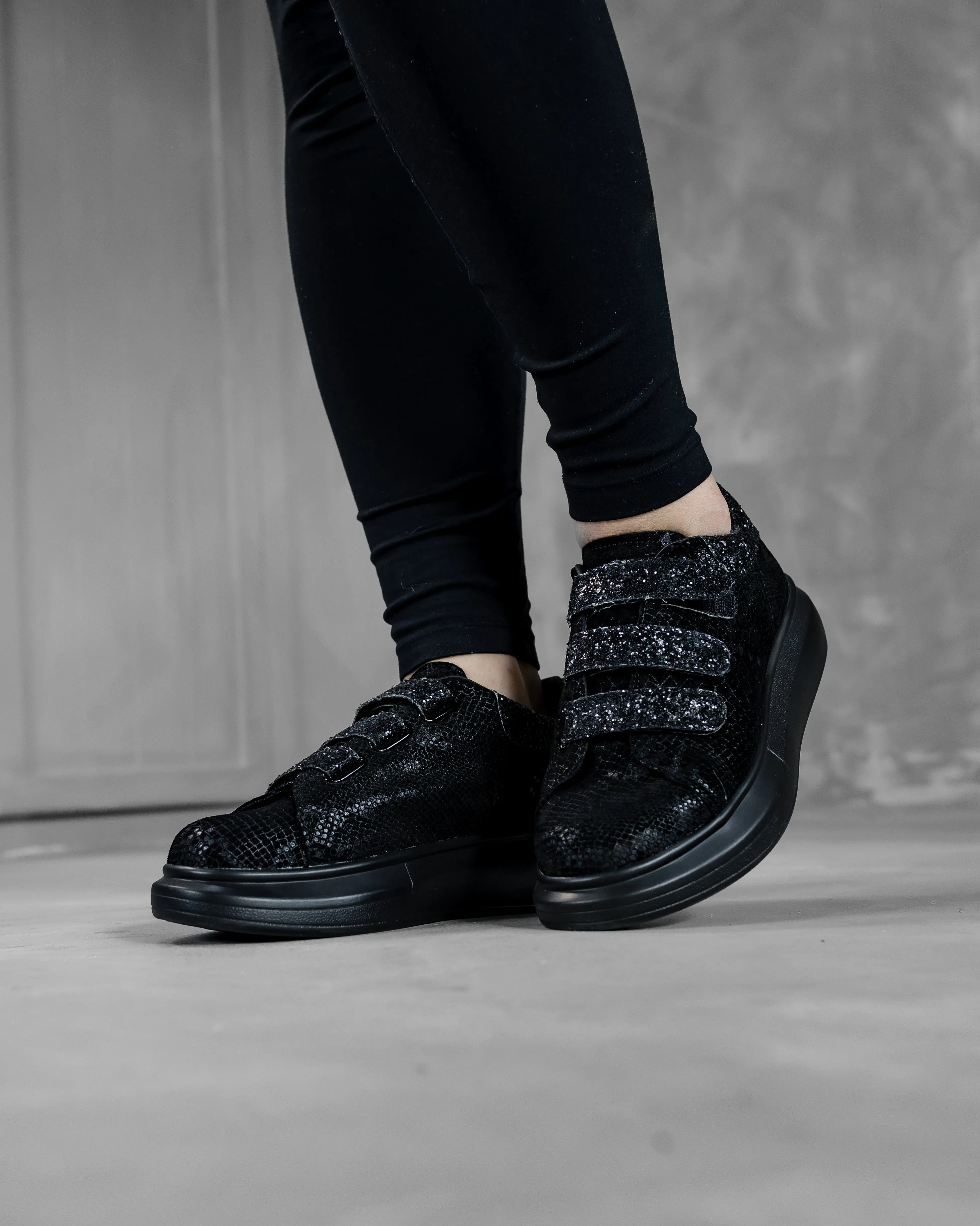 Josefina Sneaker |  Black Sequins