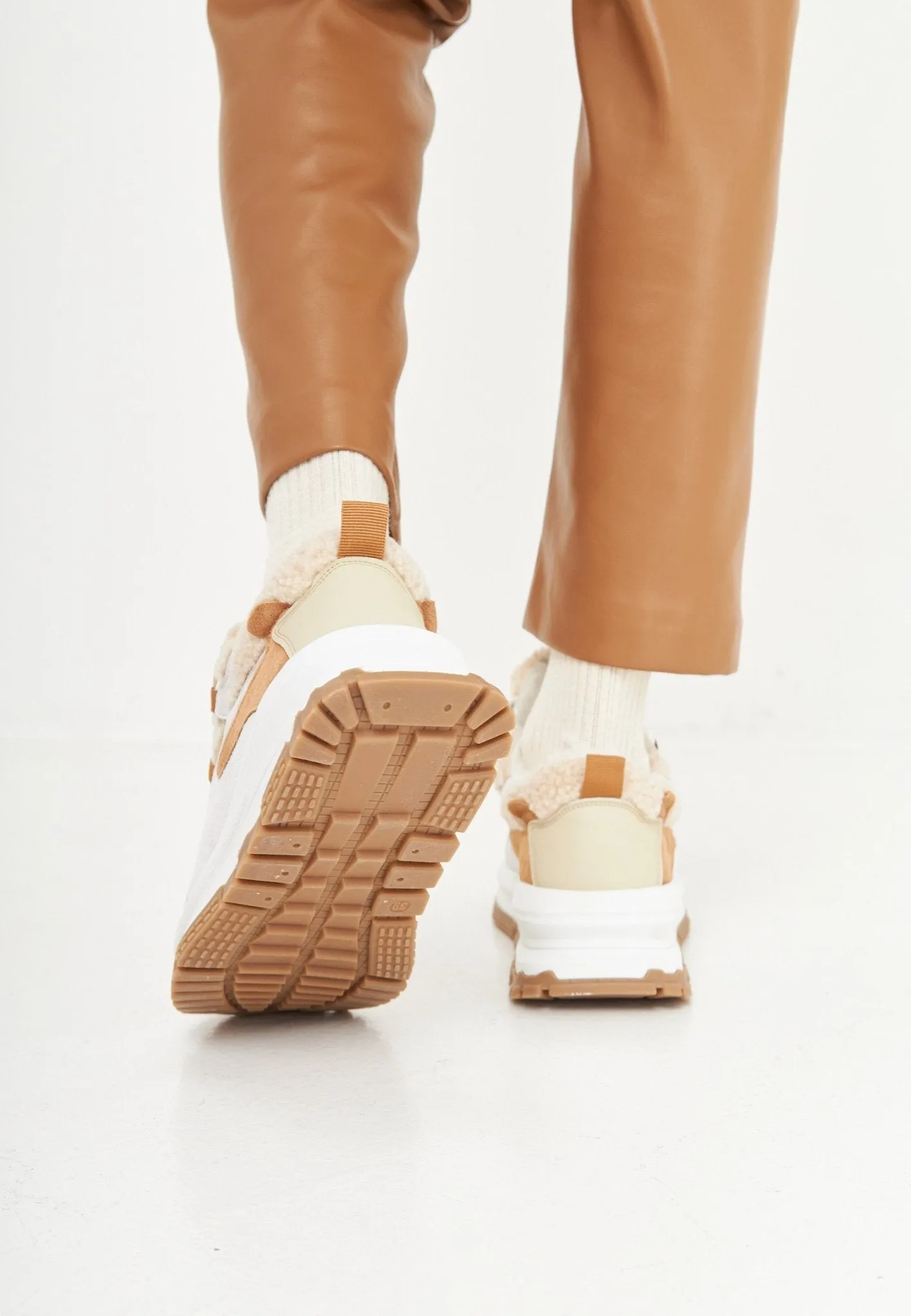 Platform Warm Sneakers - Beige