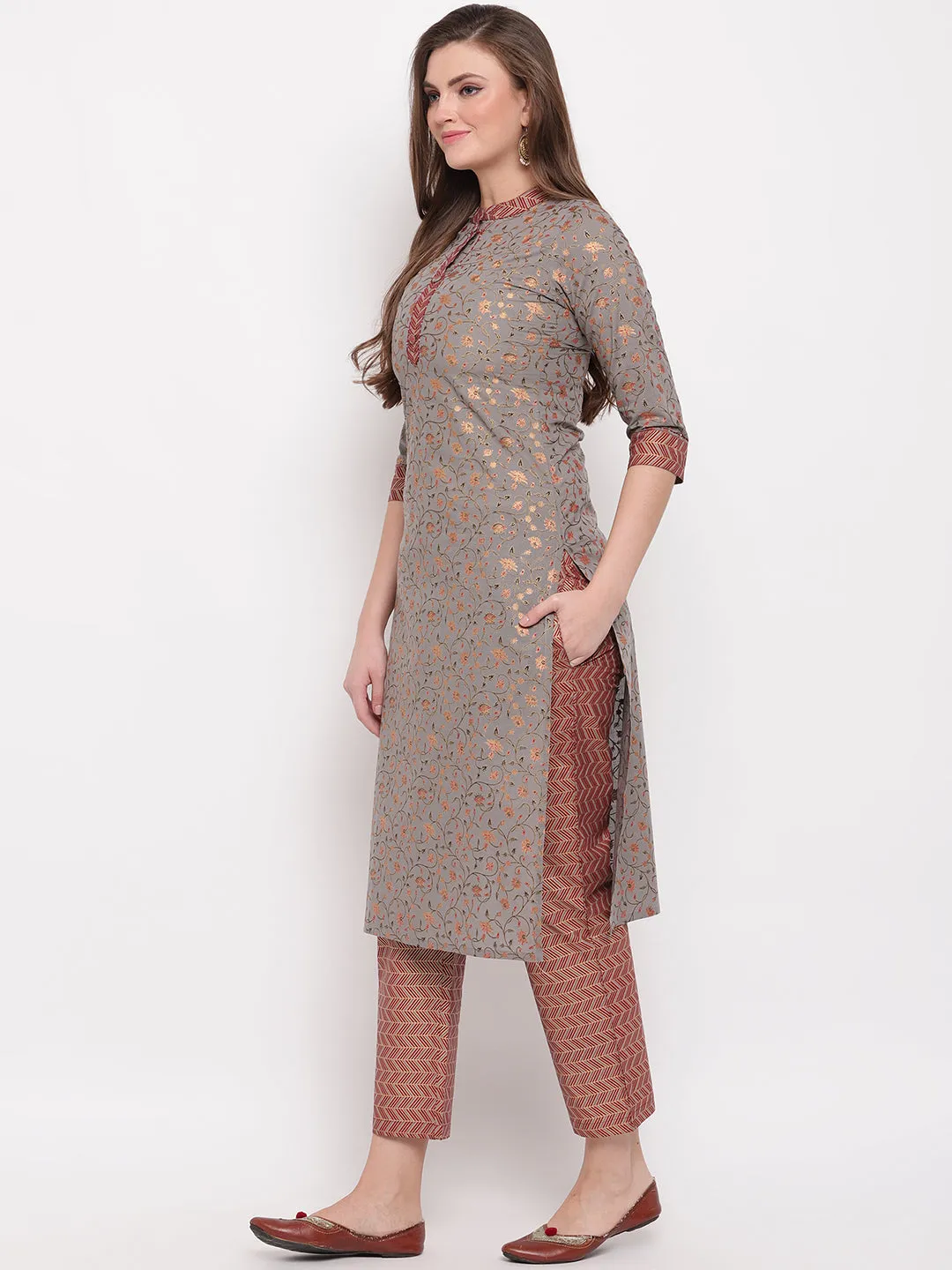 Women'S Foil Print & Hand Work Straight Cotton Grey Kurti With Palazzo